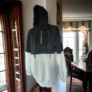 NWT FORGOTTEN GRACE Sherpa hoodie pullover Size LG
